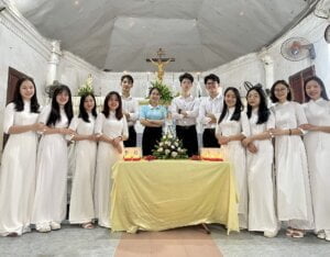 SVCG Phú Mỹ - Tâm Tình Tháng Hoa Dâng Mẹ