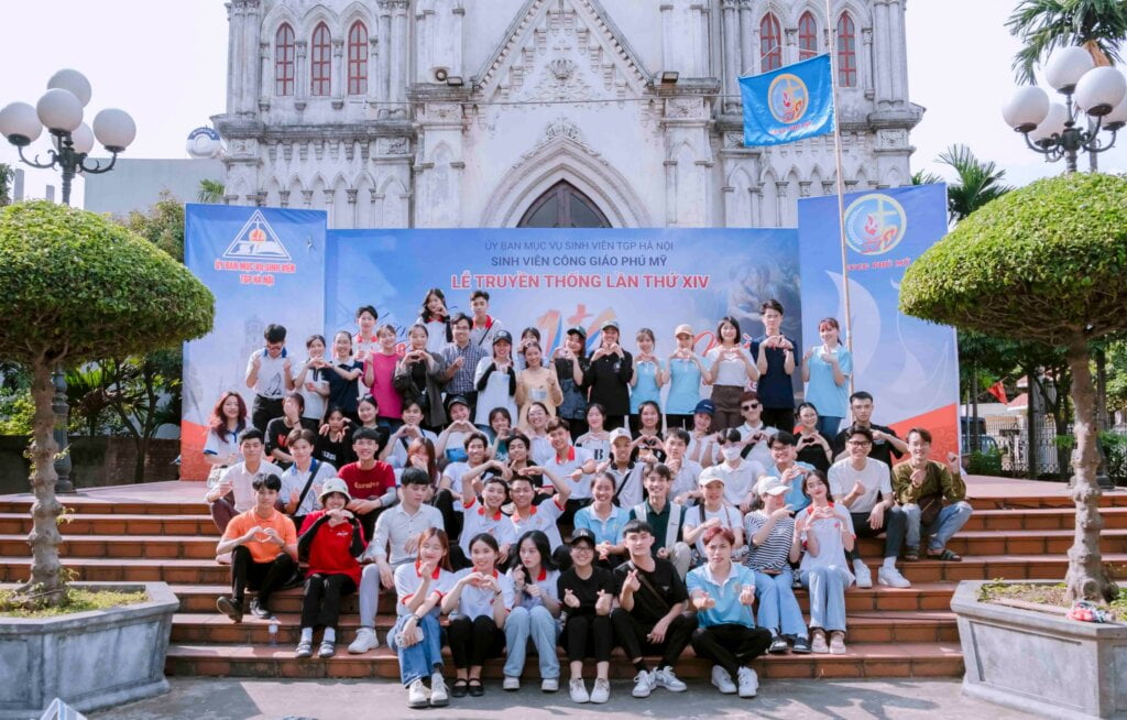 Giới thiệu 1 svcgphumy.com le truyen thong lan thu xiv 01