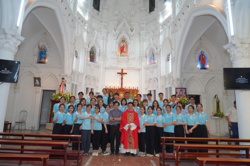 svcgphumy.com le truyen thong lan thu xiv 02