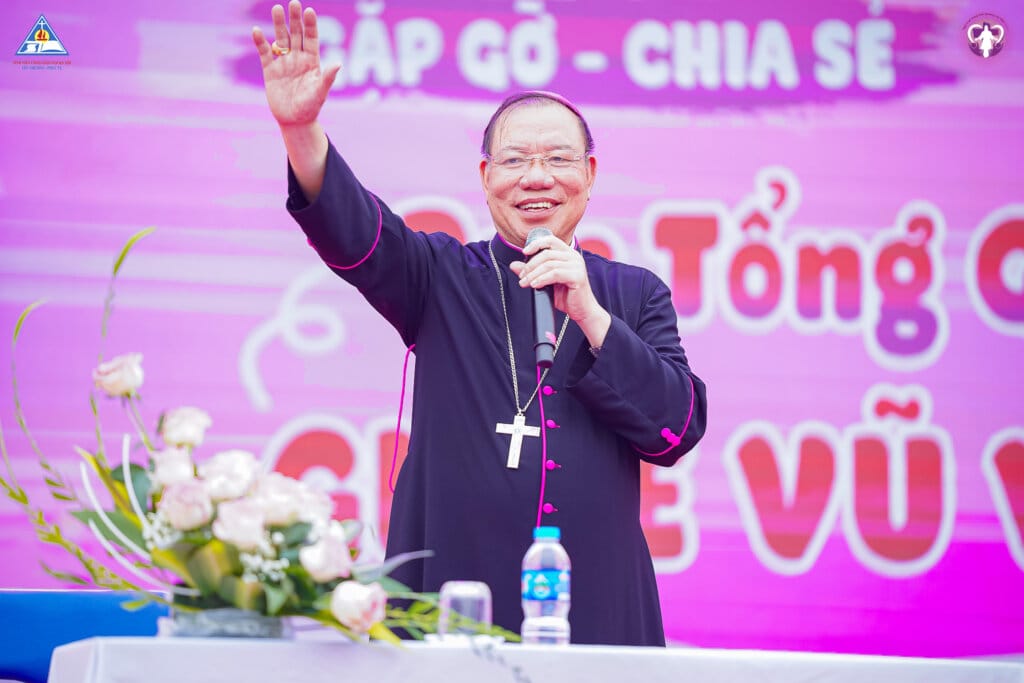 Svcgphumy.com Le truyen thong thu 26 15