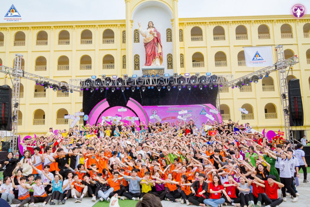 Lễ Truyền Thống Lần Thứ 26 UBMV SV TGP Hà Nội - Góc Cảm Xúc