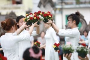 Tâm Tình Tháng Hoa Dâng Mẹ - Nhóm Svcg Phú Mỹ