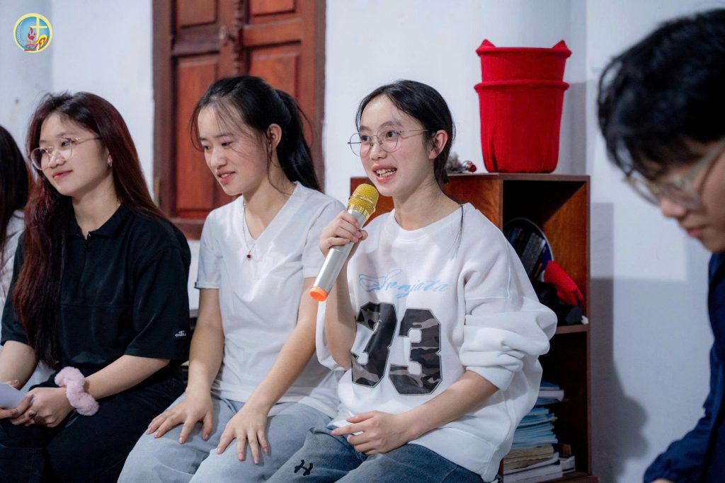 Cầu Nguyện Taizé Chủ Đề: "Bước Đi Trong Tha Thứ" 3 Svcgphumy.com buoc di trong tha thu 1