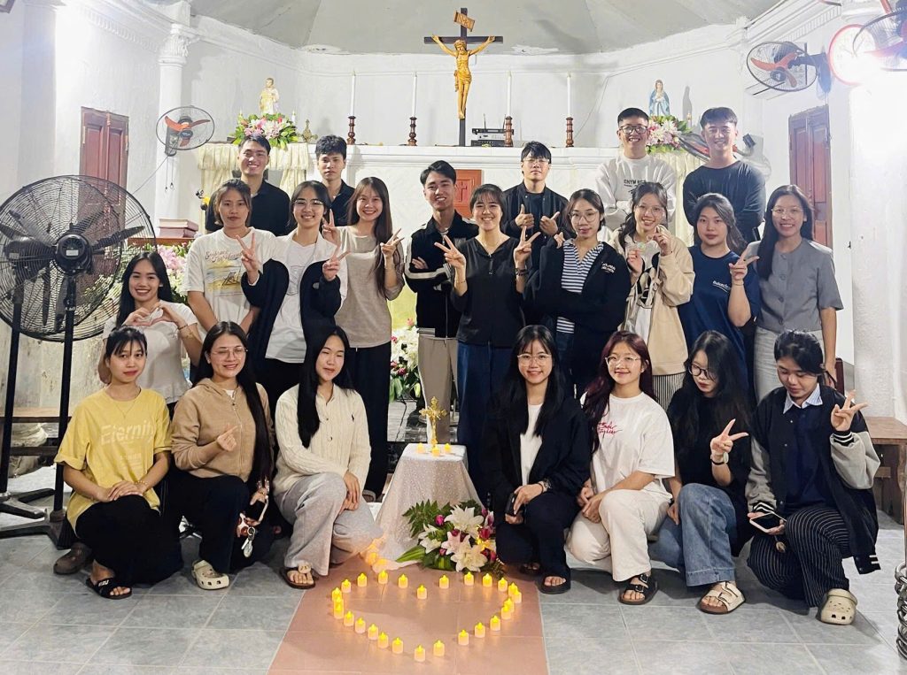 Cầu Nguyện Taizé Chủ Đề: Giữa “Là” Và “Làm” Người Tốt