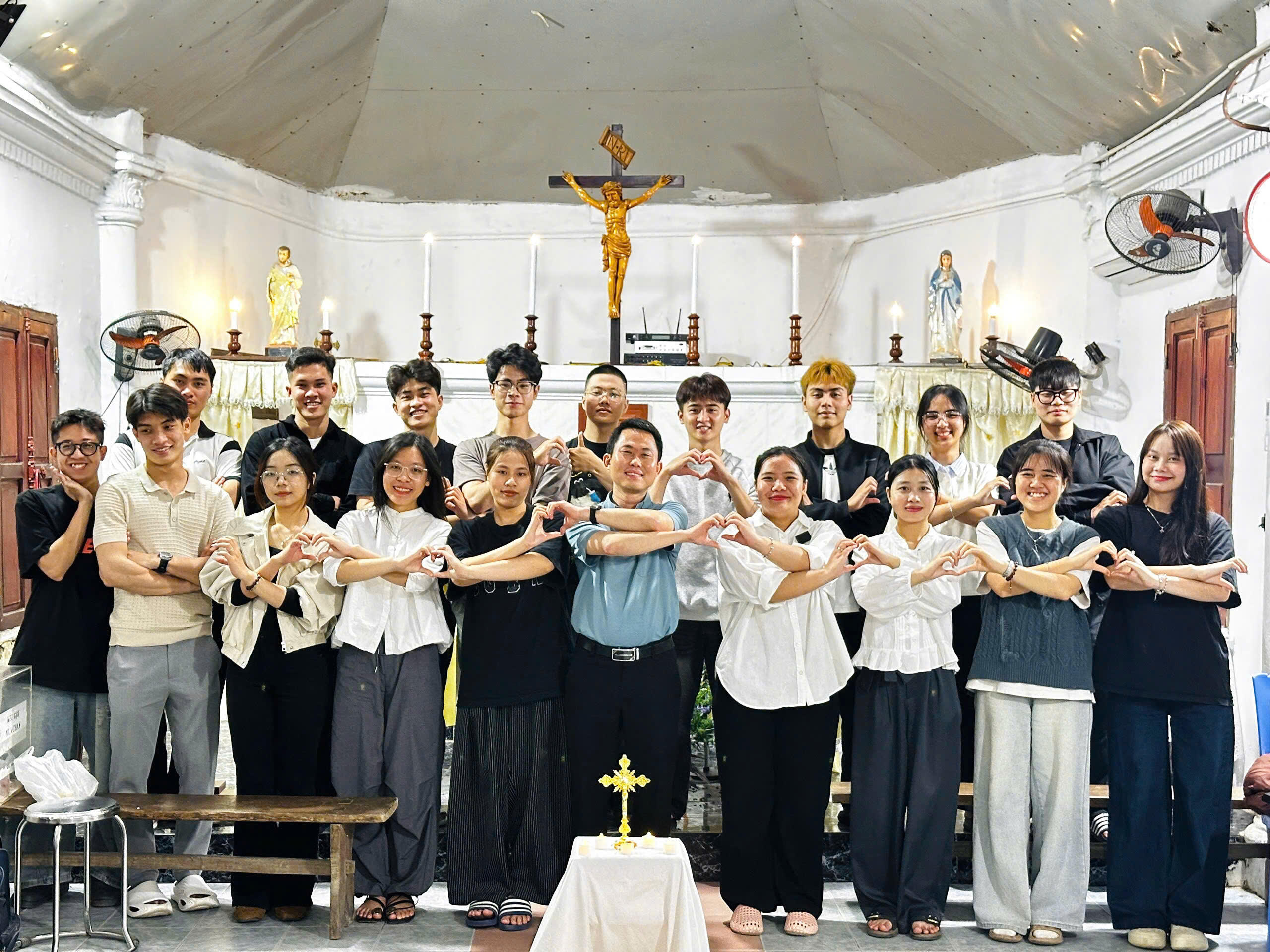 Cầu Nguyện Taizé Chủ Đề: "Năm Mới... Đặt Bước Trong Tay Ngài"